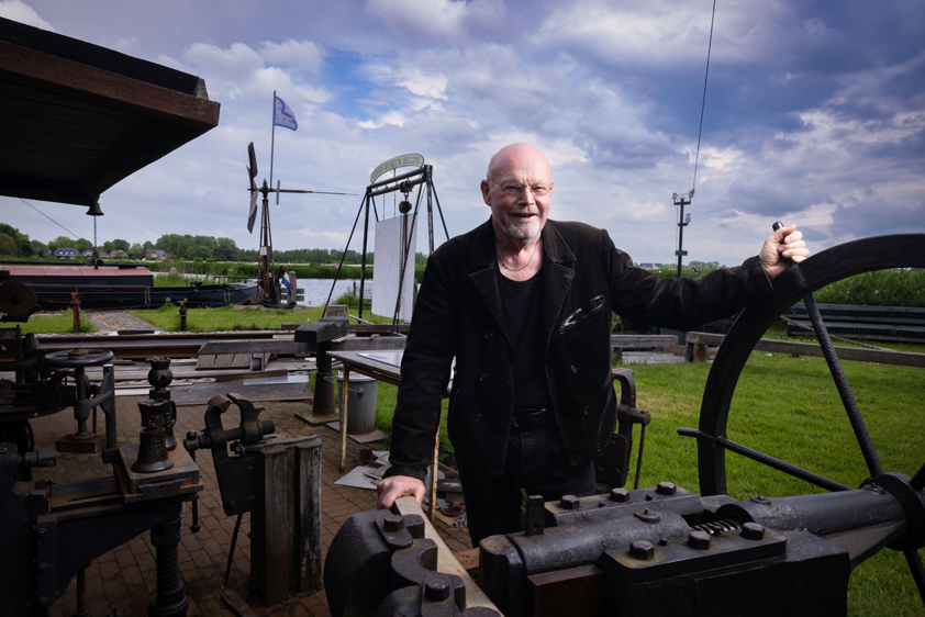 Nico Vader in zijn museum